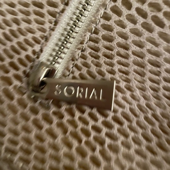 Sorial White and beige mini tote purse with strap - Picture 5 of 10